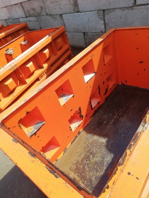 Zastávky a hrazení