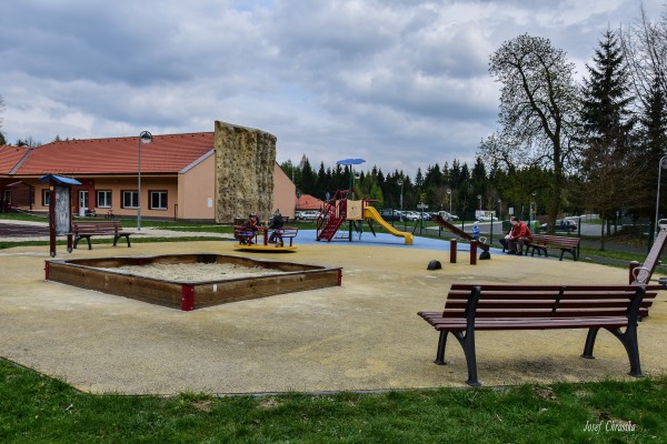 Nová dostavba a realizace bude navazovat na současné řešení vrchu